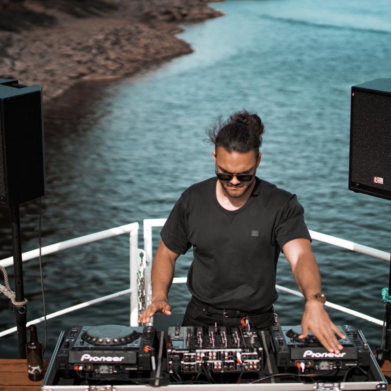 Boat & Yacht Parties in Dubai